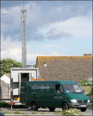 The temporary O2 phone mast in Burnham-On-Sea