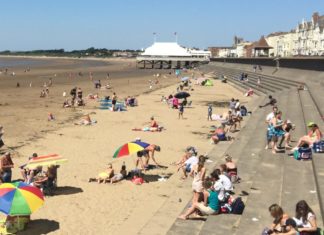 Burnham-On-Sea beach