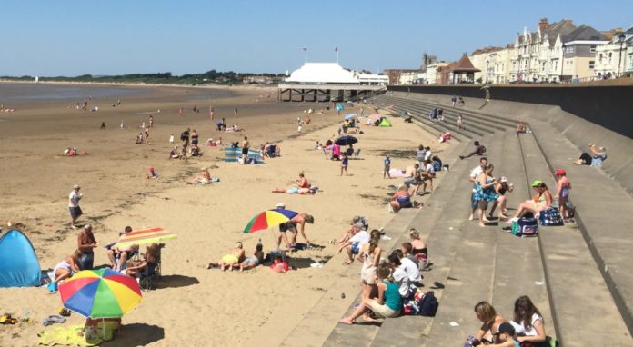 Burnham-On-Sea beach