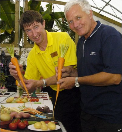 Garden centre Managing Director Peter Burks with show secretary David Bryant