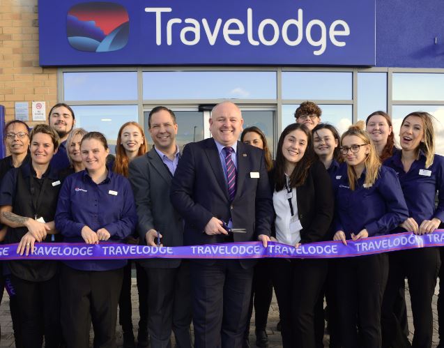 Highbridge Travelodge opening with Gary Steele (centre), Travelodge South West Regional Director, officially opens the new Highbridge Burnham-on-Sea Travelodge with hotel manager Yenny Rodriguez (right) and David Neal (left) Travelodge District Manager Somerset, Devon & Cornwall