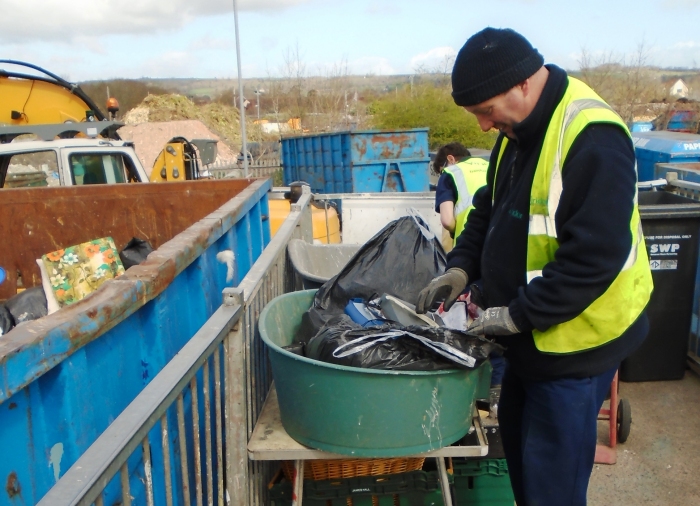 Changes to the recycling service opening hours are planned