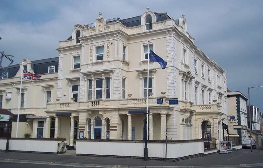 Reeds Arms pub in Burnham-On-Sea