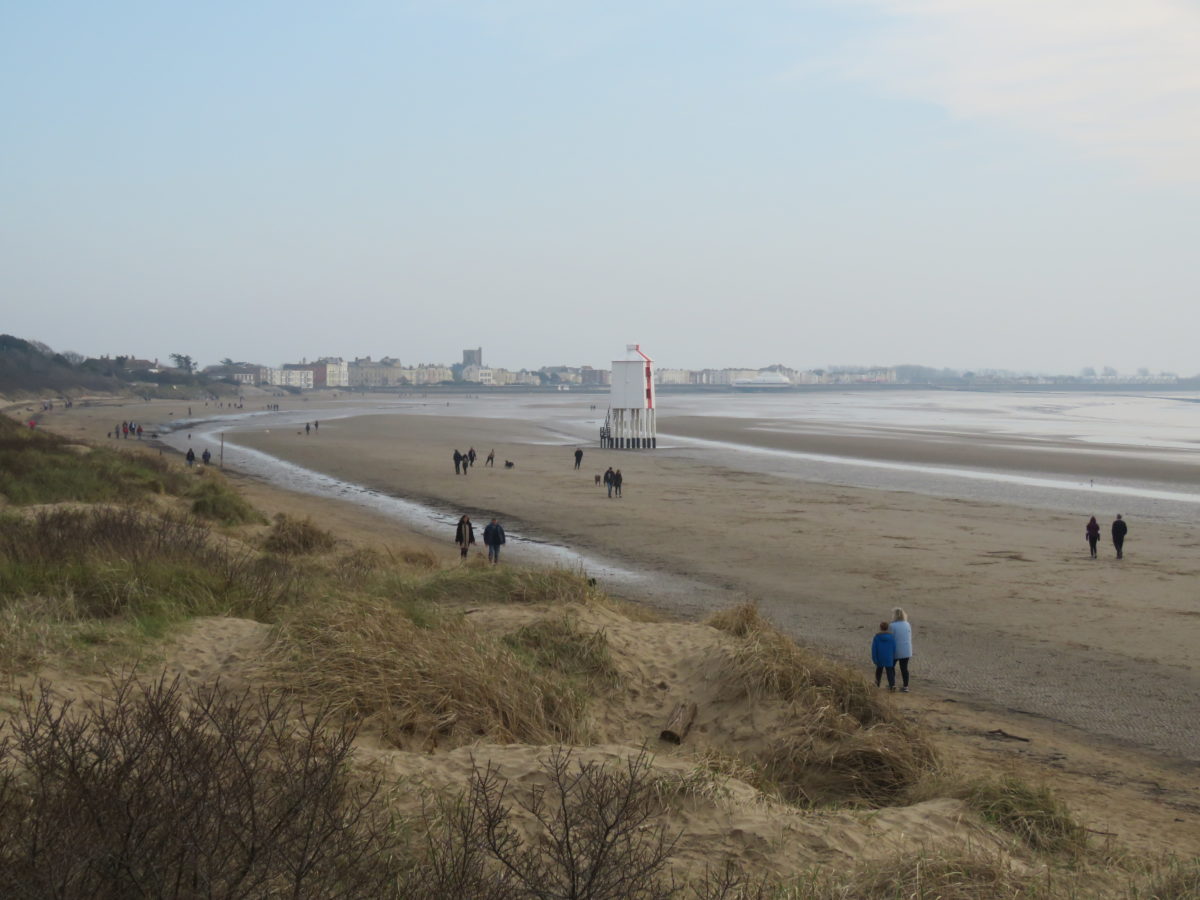 Burnham-On-Sea beach and lighthouse