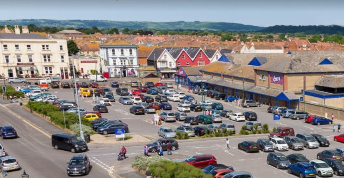 b&M car park