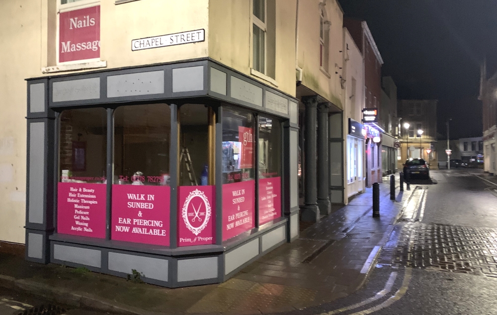 Former Burnham-On-Sea cafe transformed into hair and beauty salon Former Burnham-On-Sea cafe transformed into hair and beauty salon