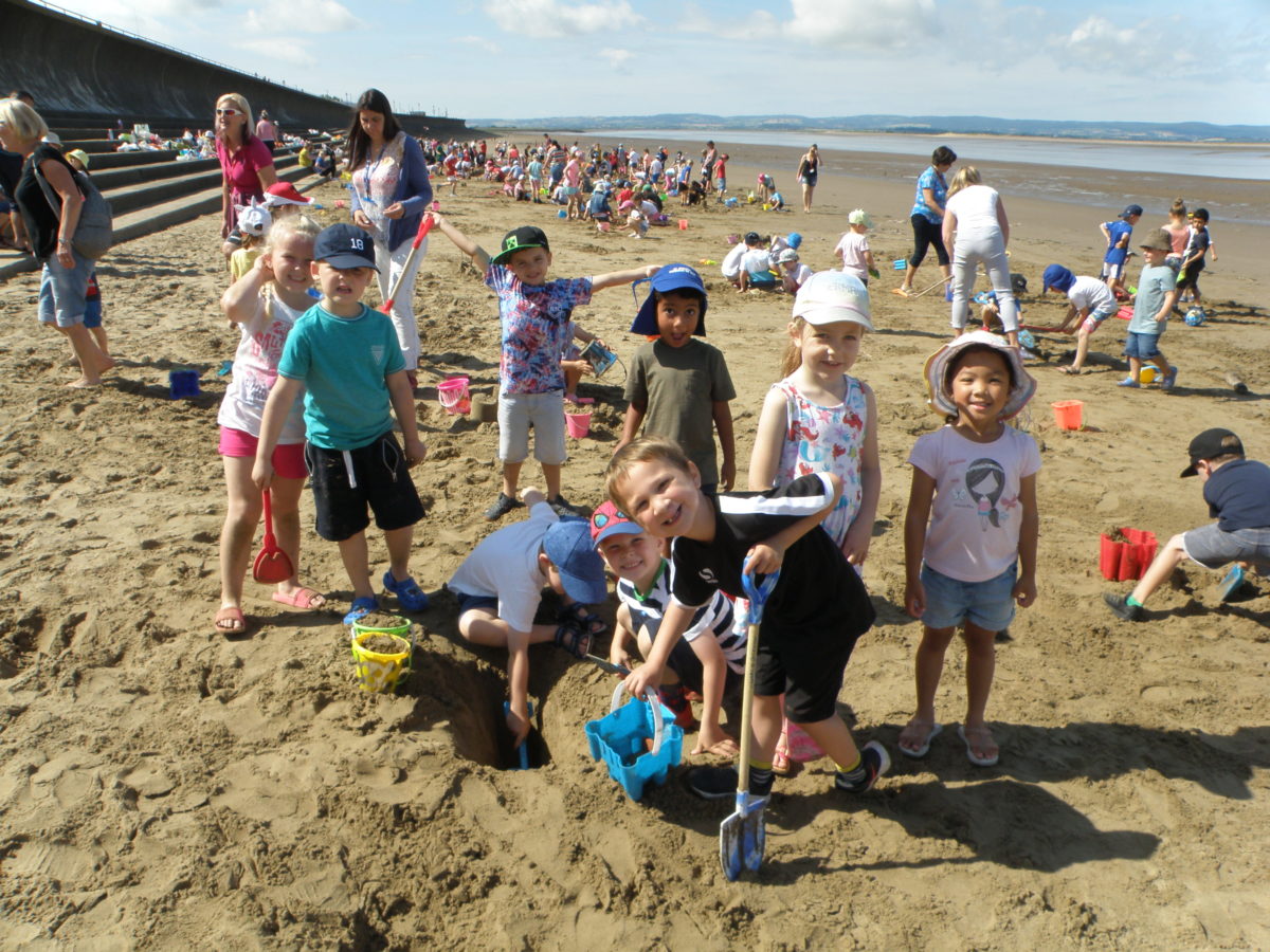 Burnham-On-Sea St Josephs School visit Burnham Beach