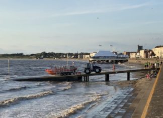 burnham-on-sea rnli lifeboat launching