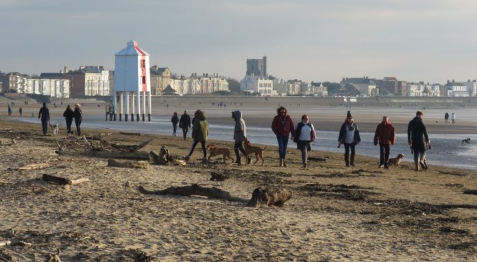 Busy Burnham-On-Sea beach