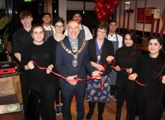 La Vela restaurant Burnham-On-Sea re-opens after refresh