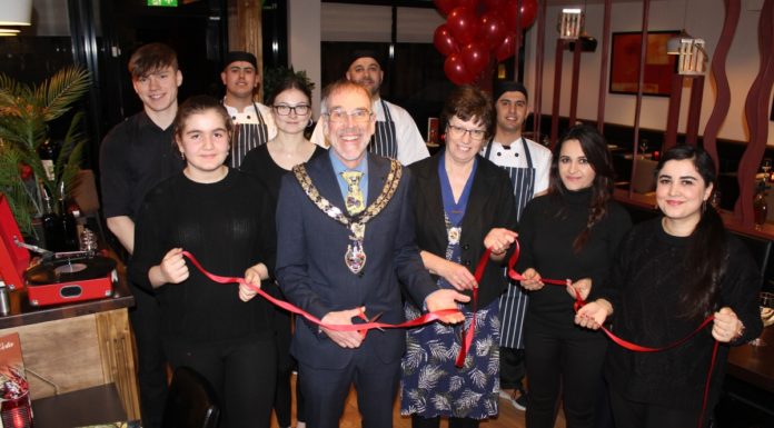La Vela restaurant Burnham-On-Sea re-opens after refresh