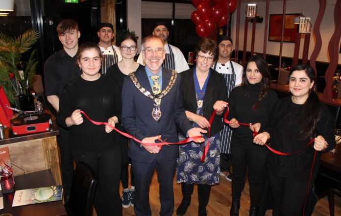 La Vela restaurant Burnham-On-Sea re-opens after refresh