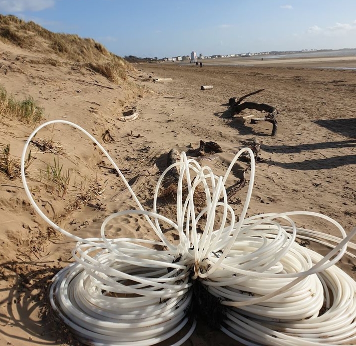 beach cables