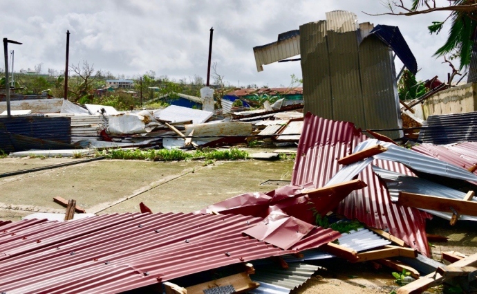 Burnham-On-Sea paramedic Nich Woolf and colleagues in Vanuatu