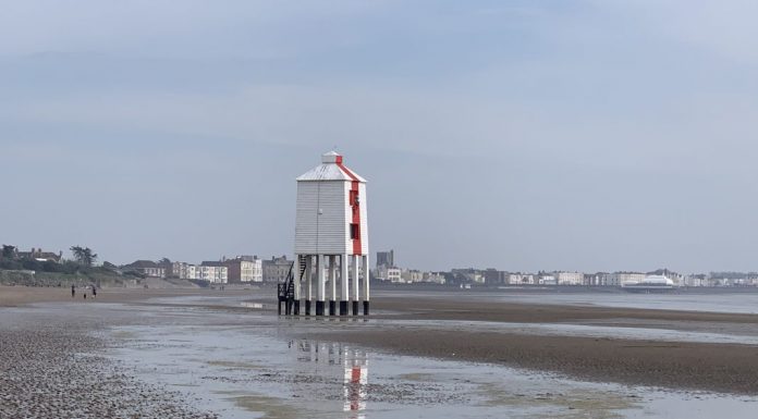 Burnham-On-Sea Beach easter weekend