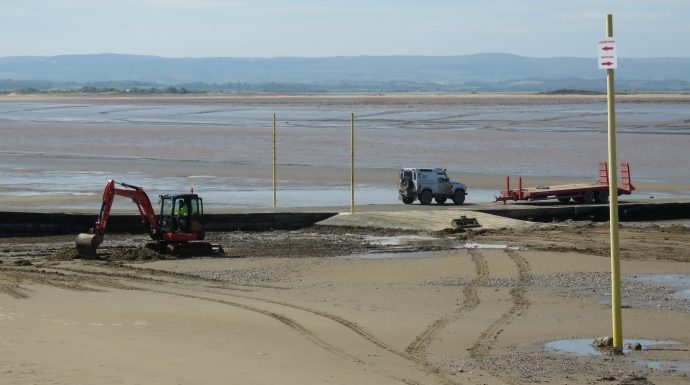 Burnham-On-Sea Beach clean-up operation