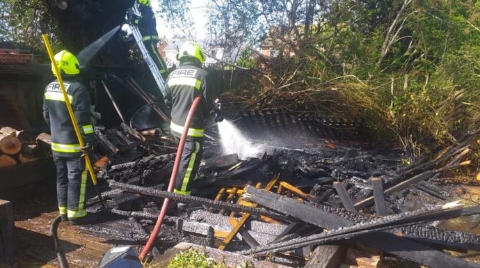 Burnham-On-Sea fire crews tackle Berrow bonfire which had spread out of control