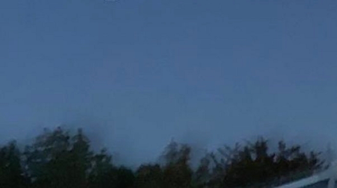 SpaceX rocket photographed in skies over Somerset by Burnham-On-Sea resident