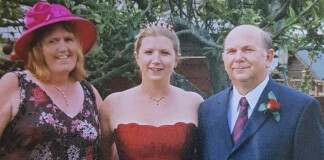 Burmnham-On-Sea lady takes on cycling challenge for hospice