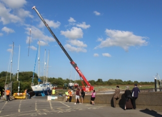 Burnham-On-Sea Sailing Club crane-in