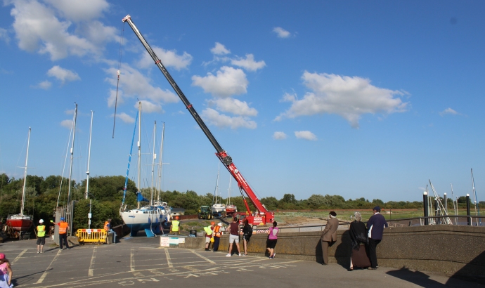 Burnham-On-Sea Sailing Club crane-in