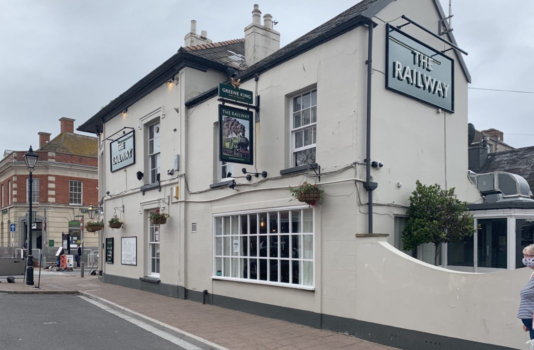 Burnham-On-Sea Railway Pub