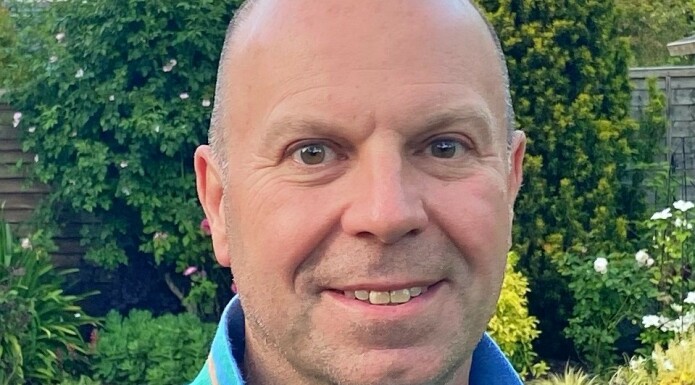 Andrew Holmes