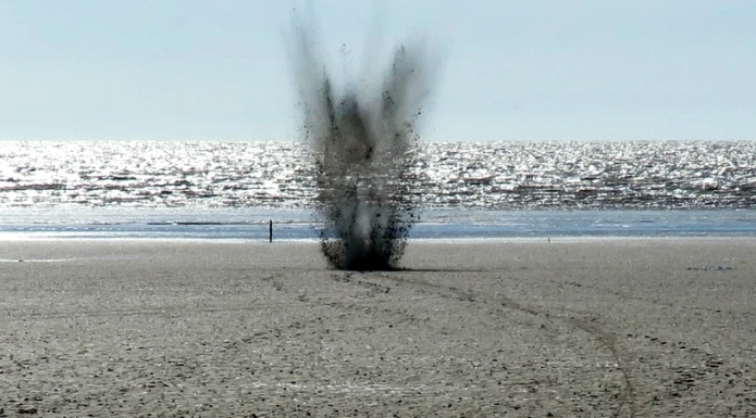 WW2 explosive detonated on Brean Beach