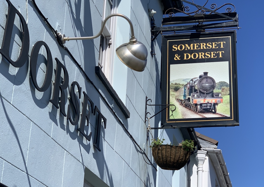 Burnham-On-Sea Somerset and Dorset Pub