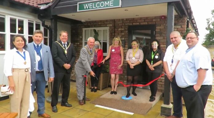 Burnham-On-Sea Rosewood pub re-opens after fire rebuild