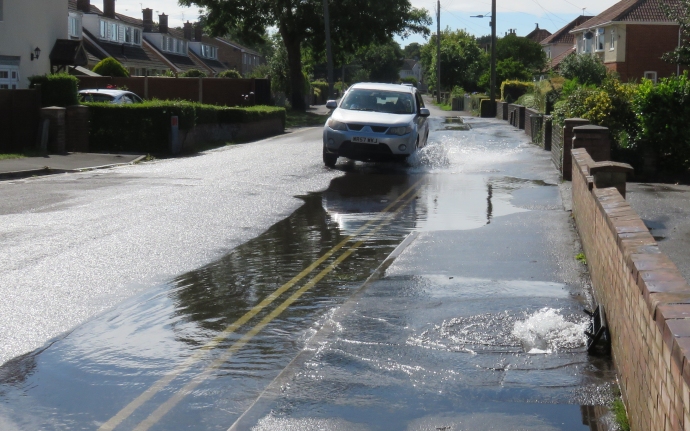 Burnham-On-Sea water mains burst