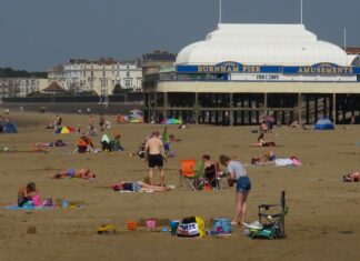 Busy Burnham-On-Sea beach