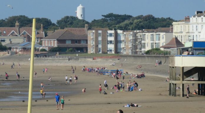 Busy Burnham-On-Sea beach