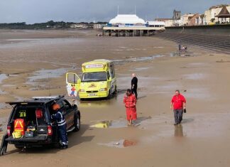 Ice cream van rescue Burnham-On-Sea beach