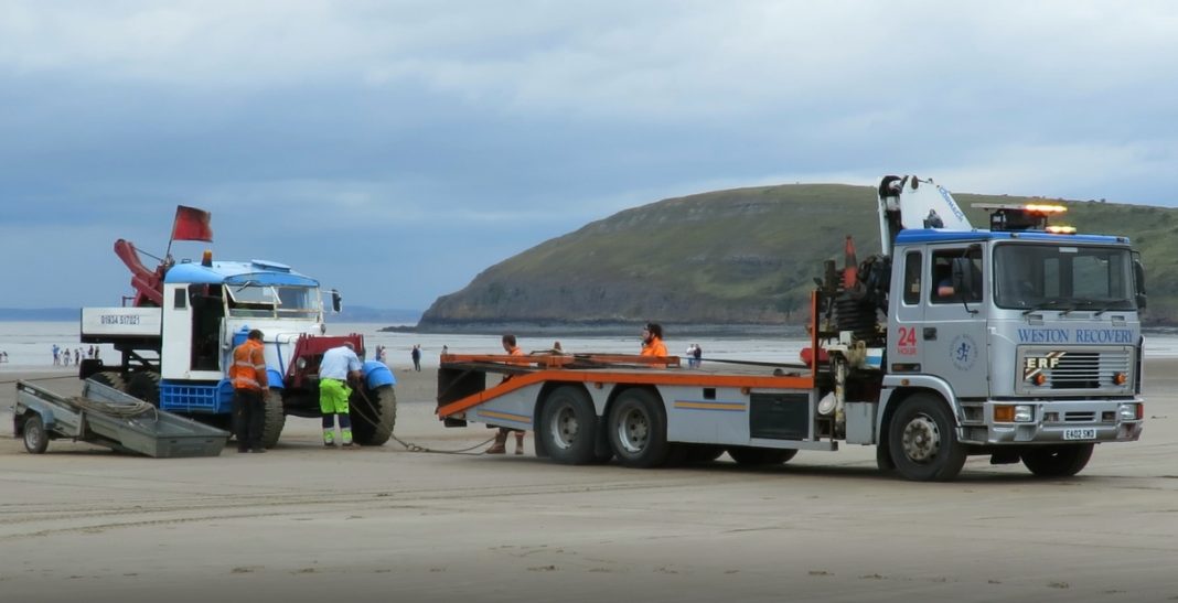 Brean Beach stranded car recovered