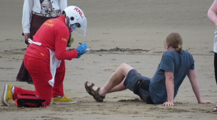 Burnham-On-Sea RNLI lifeguards help dog walker after fall