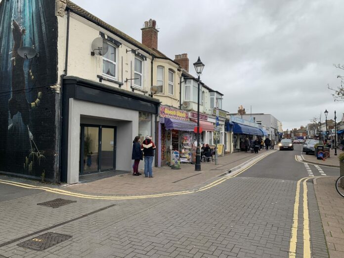 New beauty salon in Burnham-On-Sea High Street