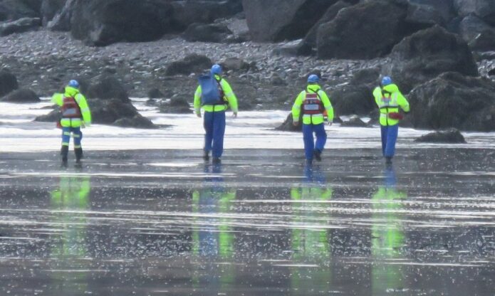 Burnham Coastguards in Brean search for ‘woman entering sea’