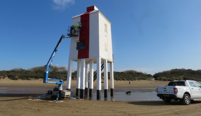 Burnham-On-Sea lighthouse painting