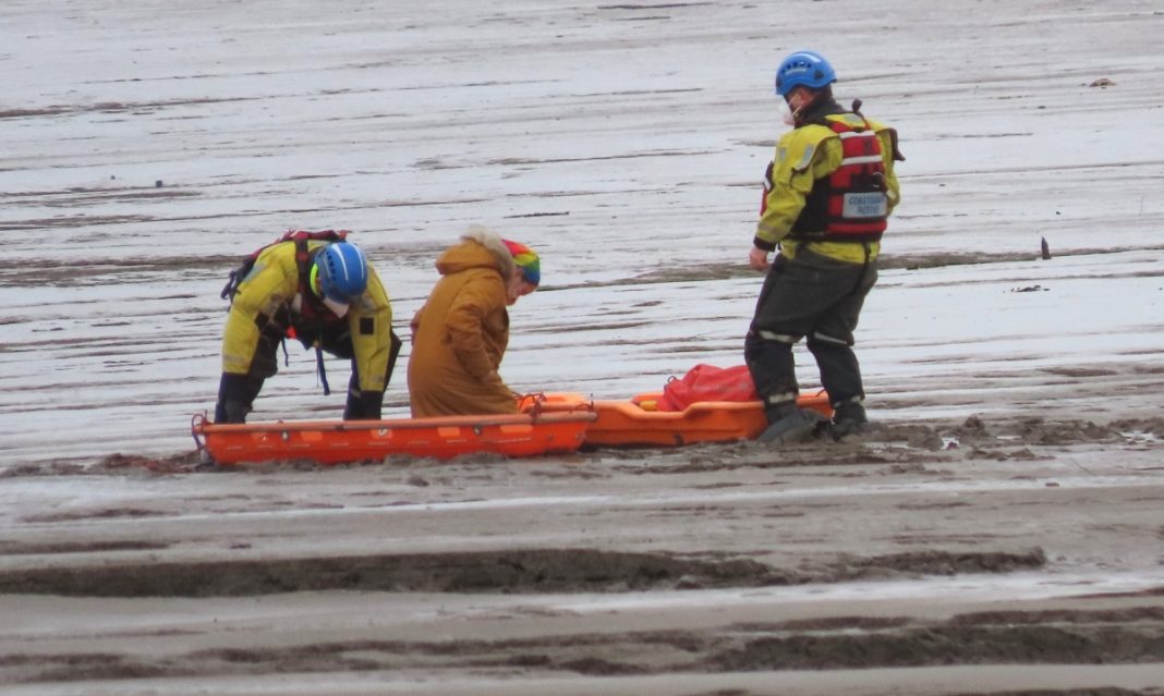 Burnham-On-Sea beach rescue by Burnham Coastguards