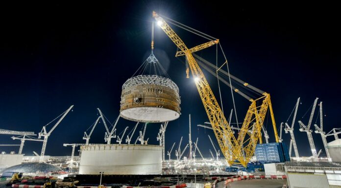 Big Carl, the world’s largest crane, has just completed its biggest ever lift at Hinkley Point C.