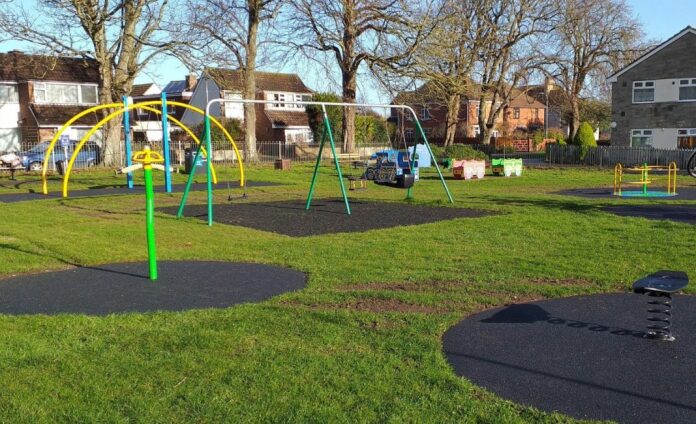 Burnham-On-Sea Crosses Penn play area Burnham-On-Sea Crosses Penn play area