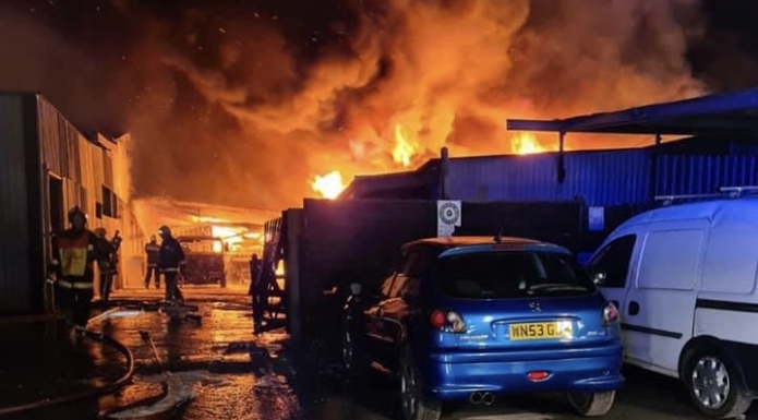 Stretcholt farm blaze near Burnham-On-Sea