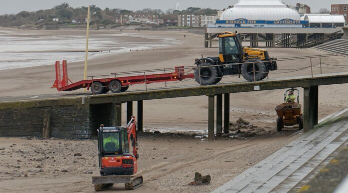 Burnham-On-Sea beach clean-up