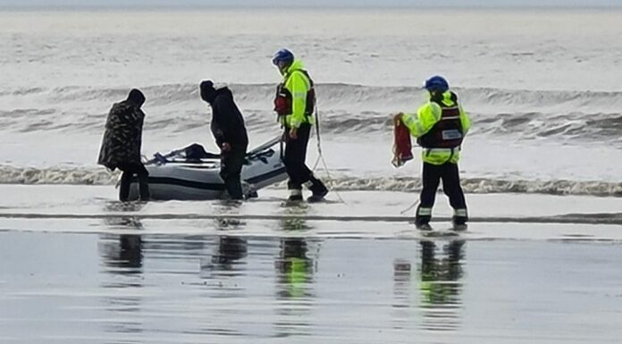 Brean dinghy sailors rescued