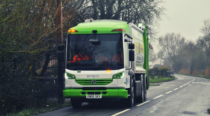 electric rubbish collection truck
