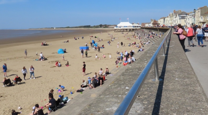 Busy Burnham-On-sea beach