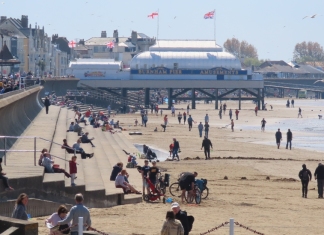 Busy Burnham-On-Sea beach