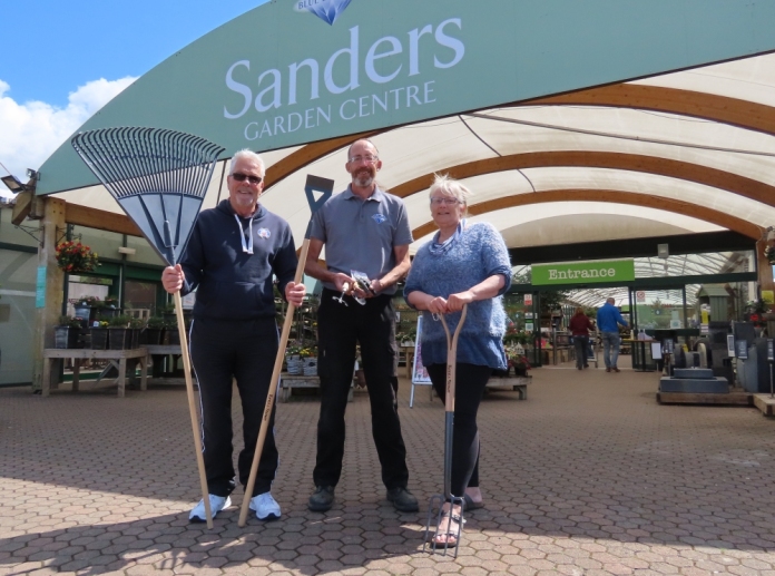 Sanders Garden Centre donation to Highbridge War Memorial Trust