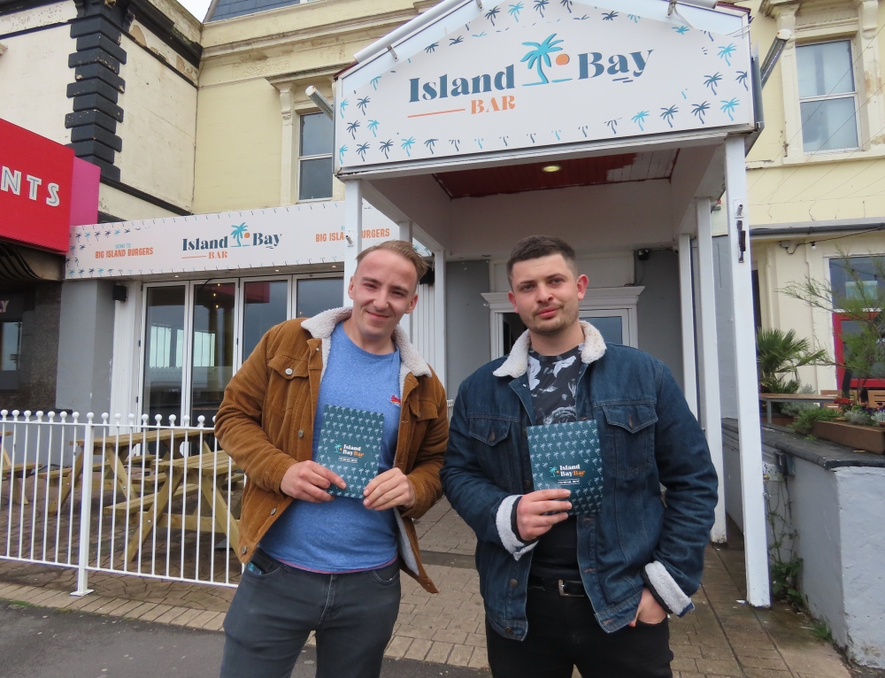 Island Bay bar Burnham-On-Sea